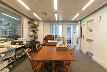 The Fine Arts Library Special Collections Study Room, with chairs around a table