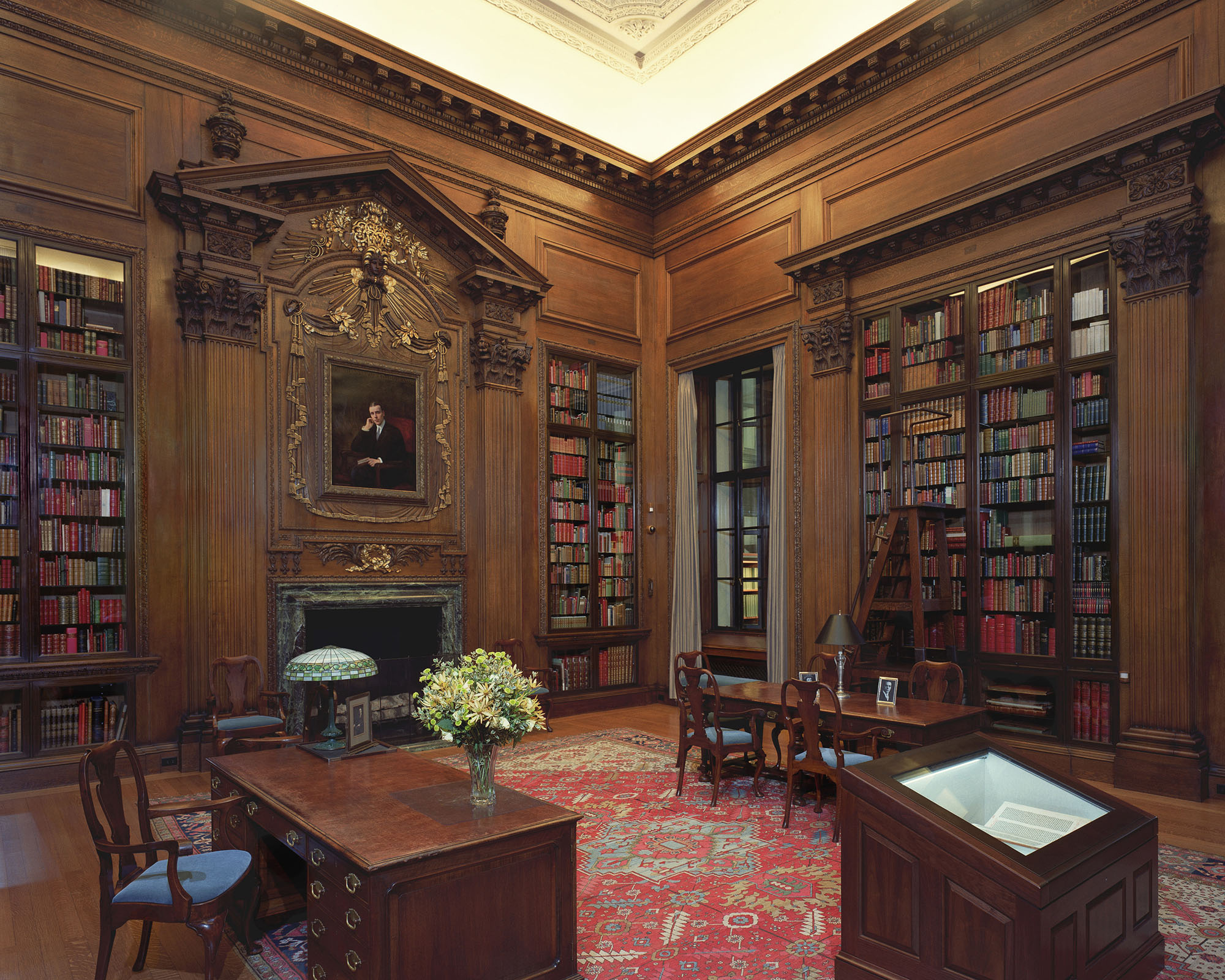 Who in the hall. Библиотека Гарварда. Гарвард в Кембридже библиотека. Библиотека Гарвардского университета. Библиотеке Гарвардского университета (США.