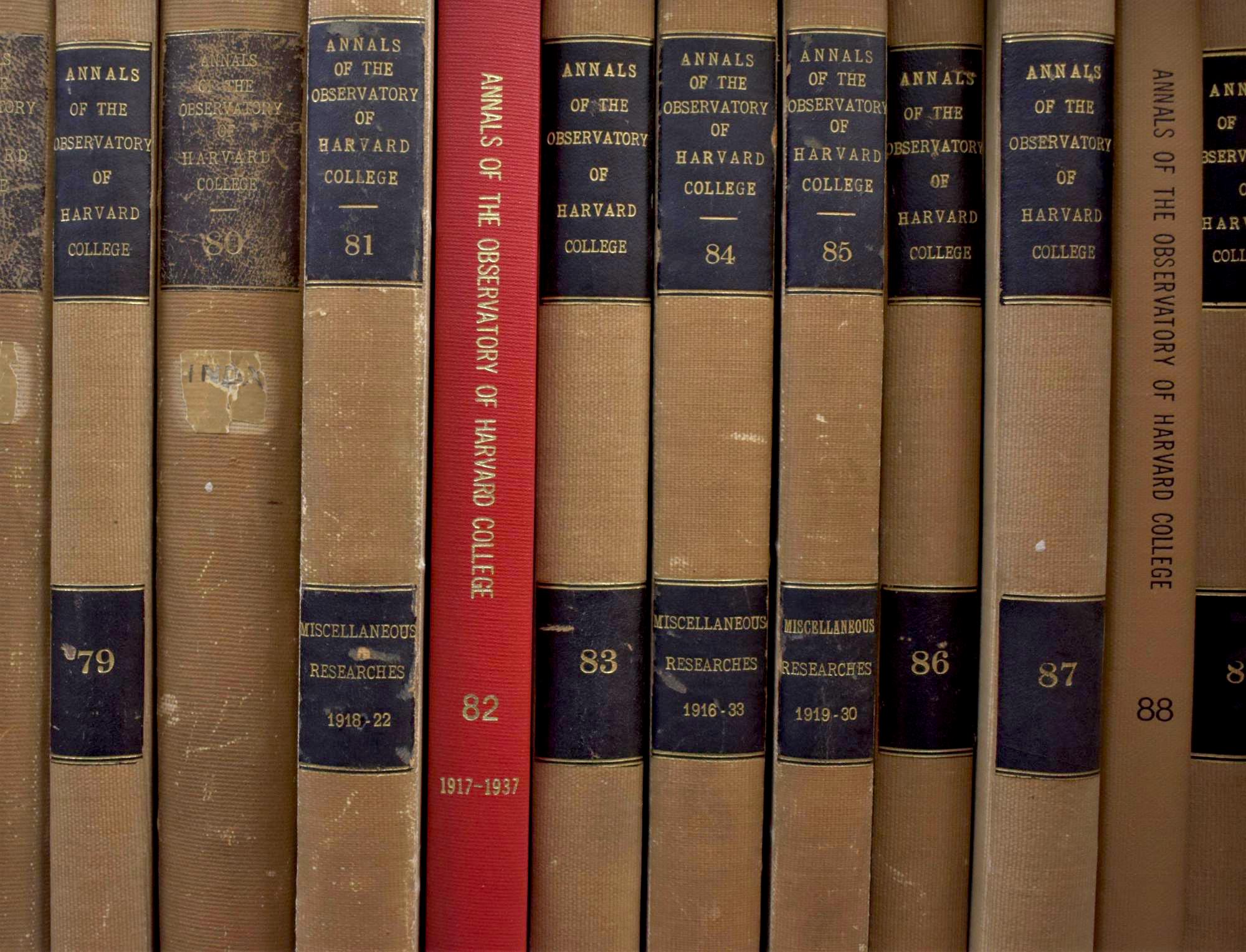 Astronomical Institutions Harvard Library