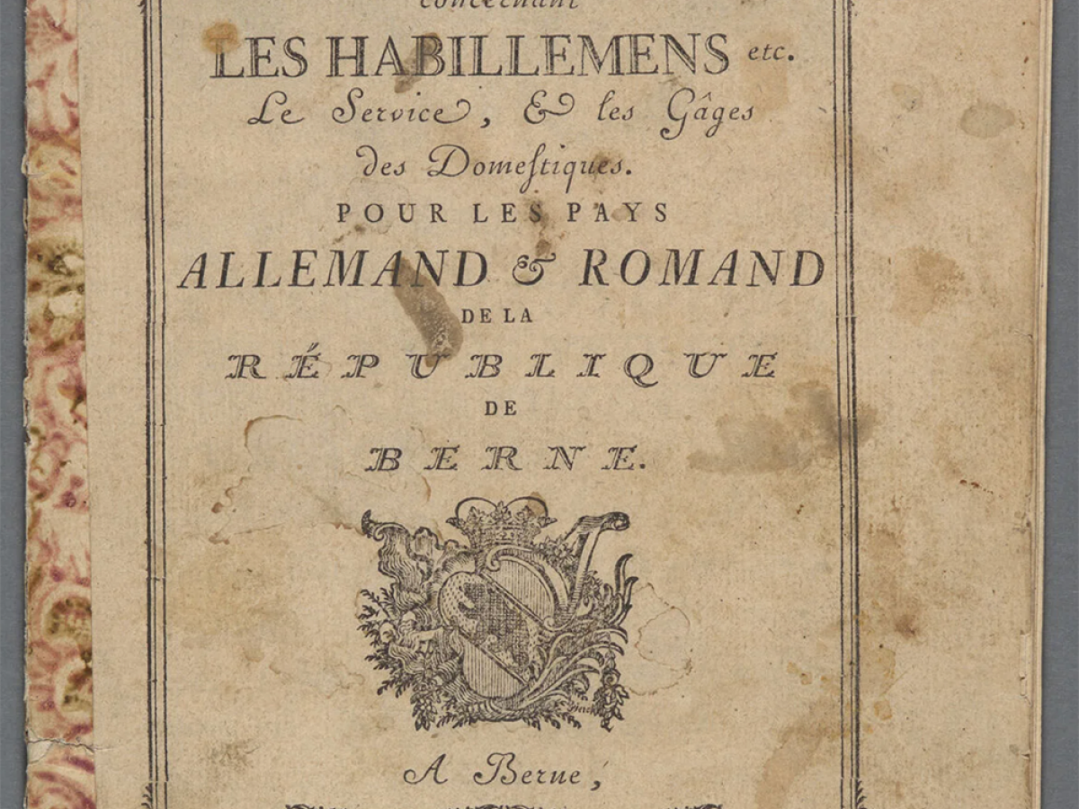 Old French manuscript with ornate text-styling and calligraphy. 