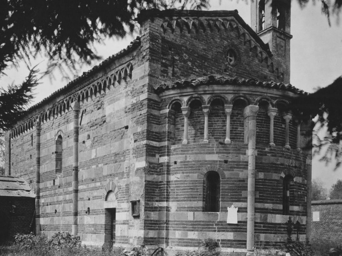 Church of San Pietro Vecchio at Brusasco (Torino), view from the east. This was one of Lucy Porter’s early large-format photographs; it was published in Lombard Architecture.