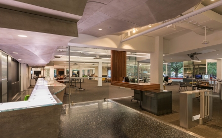 The entrance and main level of the Cabot Science Library.