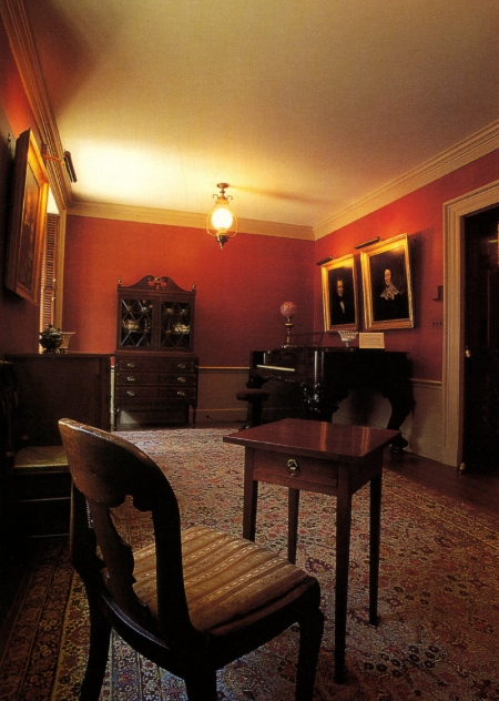 The Emily Dickinson Room, Houghton Library. William Mercer, photographer.