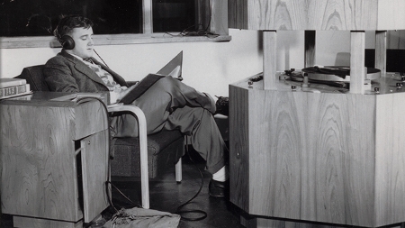 The Woodberry Poetry room in Lamont Library.