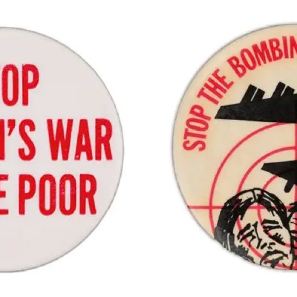 Two buttons: "Stop Reagan's War on the Poor" and "Stop the Bombing! Out Now"