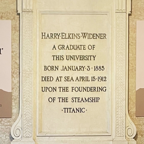 Signage in the Widener entryway welcoming visitors to Widener Library.